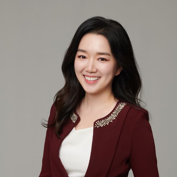 Yoon Kim, Associate
