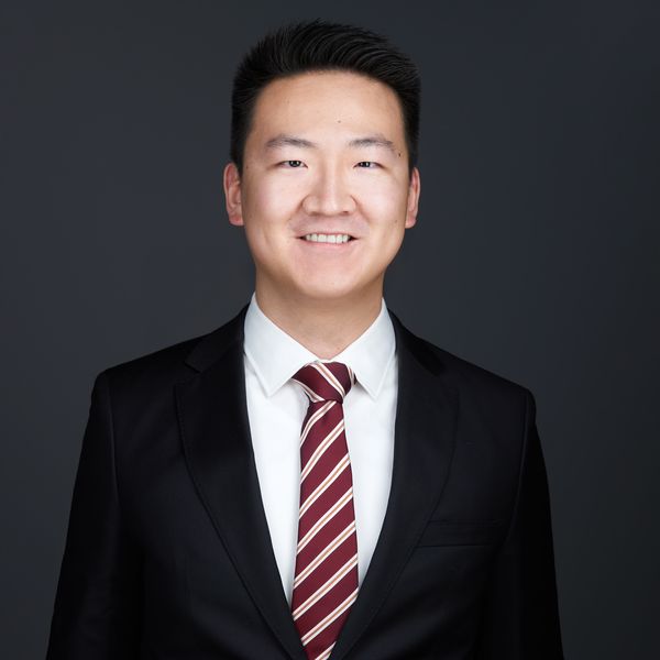 Xiaowen (Jake) Fang, Associate