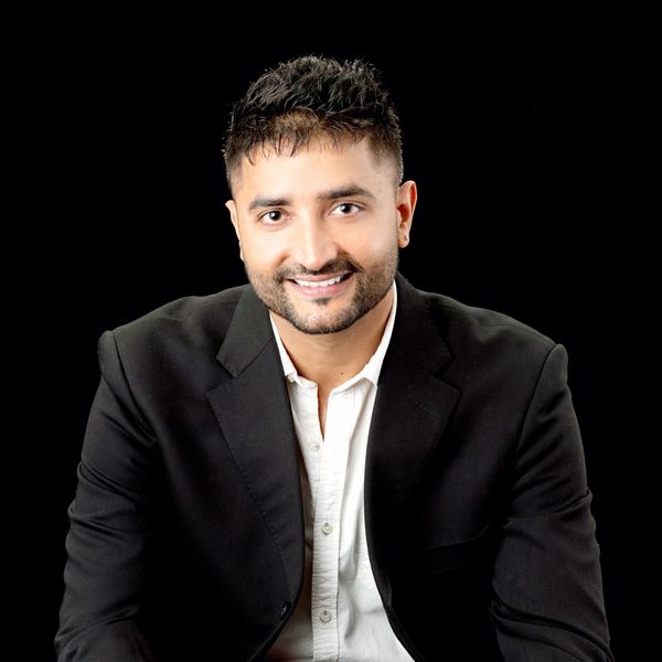 Pardeep (Bobby) Randhawa, Associate