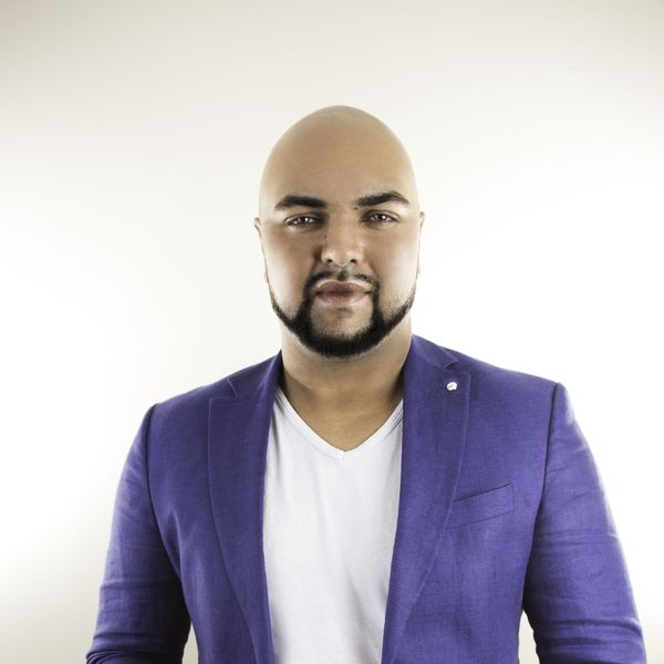 Riaz Ali, Associate