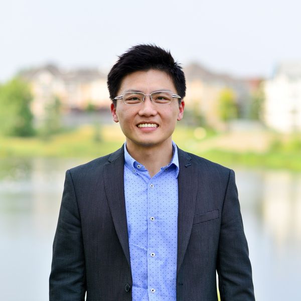 Peter Chen, Associate