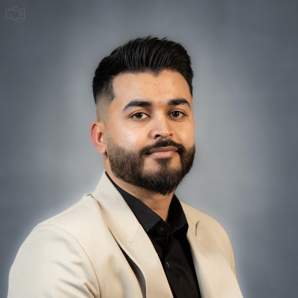 Tajinder Singh, Associate