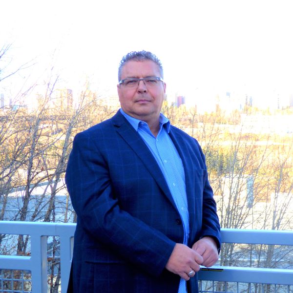 Rick Schmidt, Associate